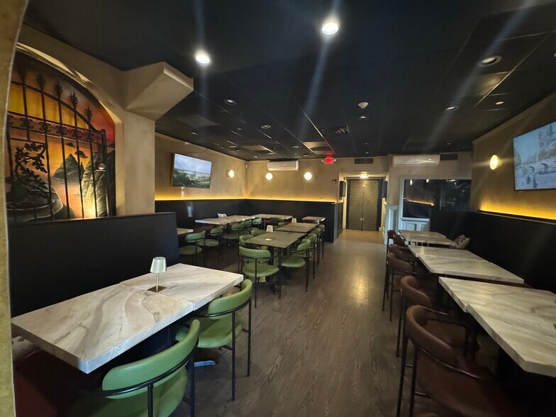 More Photos Of 906 W Beech St, Long Beach Storefront Retail Residential For Sale