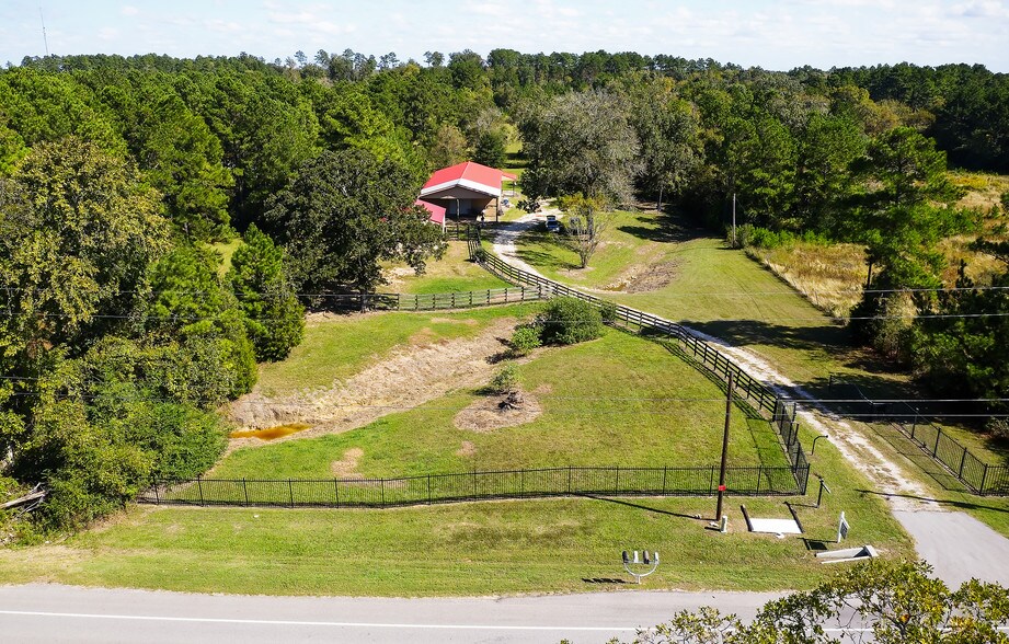 More Photos Of 16259 FM 149, Montgomery Light Manufacturing For Sale