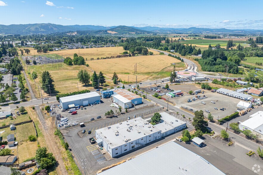 More Photos Of 3700 24th Ave, Forest Grove Office For Sale