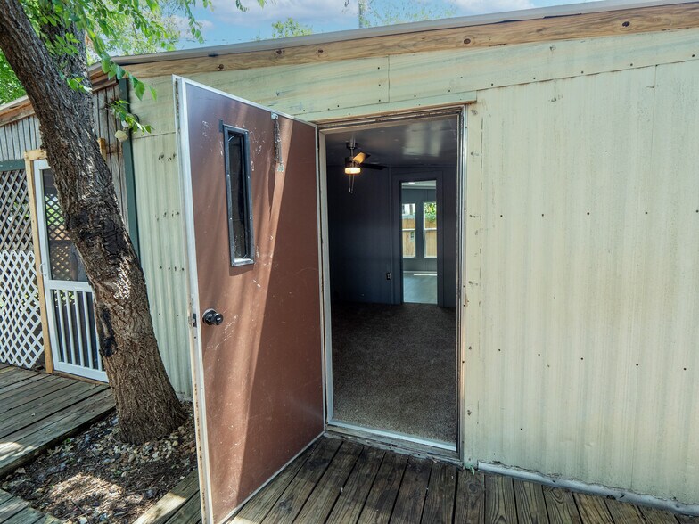 More Photos Of 420 W Johnson St, Norman Multifamily For Sale