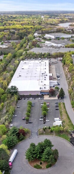 More Photos Of 1 Technology Dr, Peabody Warehouse For Lease