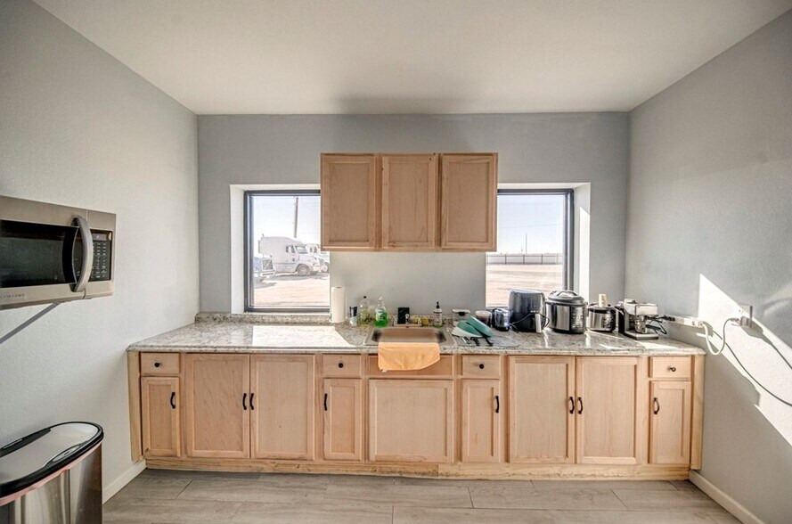 More Photos Of 1850 N FM 866, Odessa Warehouse For Sale