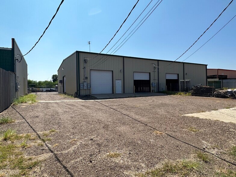 More Photos Of 530 S US Highway 83, Laredo Industrial For Lease