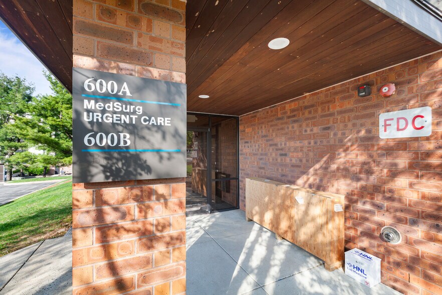 More Photos Of 1025 Berkshire Blvd, Wyomissing Medical For Lease