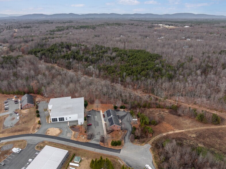 More Photos Of 95 Zion Station Ct, Troy Flex For Sale