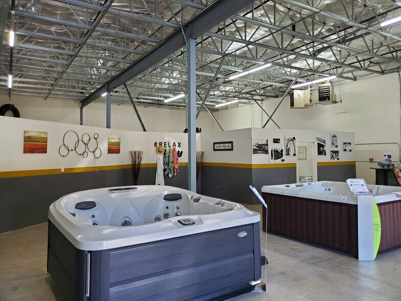 More Photos Of 75 E Patriot Blvd, Reno Light Distribution For Lease