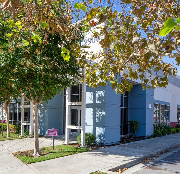 More Photos Of 2900 Collier Canyon Rd, Livermore Showroom For Sale