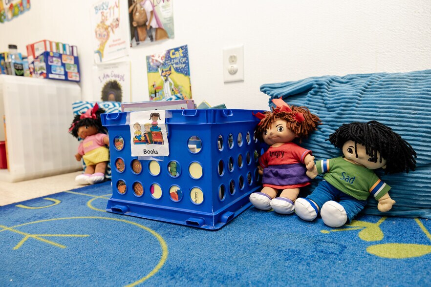 More Photos Of 217 N Kirkman Rd, Orlando Office For Sale