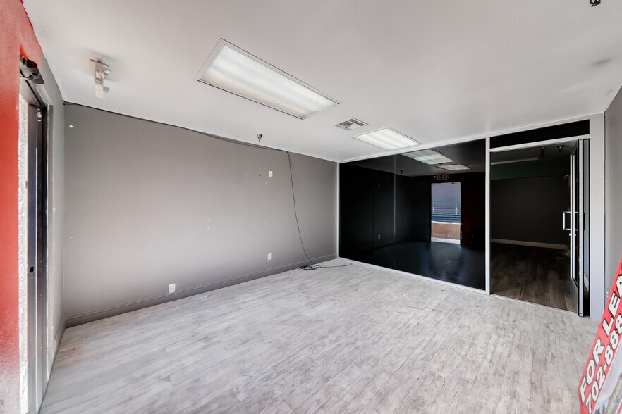 More Photos Of 3460 Arville St, Las Vegas Freestanding For Lease