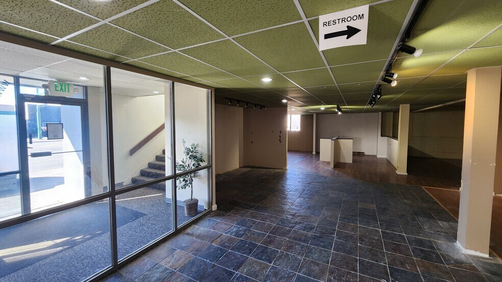 More Photos Of 2724-2730 4th Ave S, Seattle Manufacturing For Lease