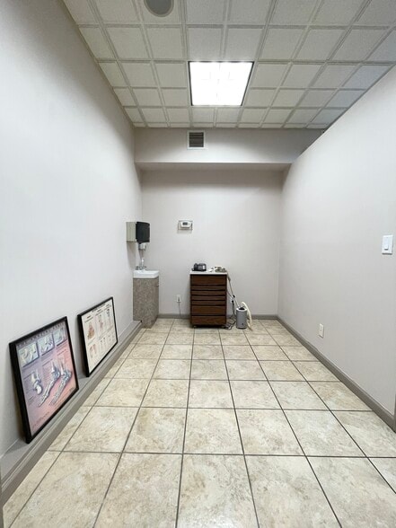 More Photos Of 8708 Justice Ave, Elmhurst Apartments For Sale