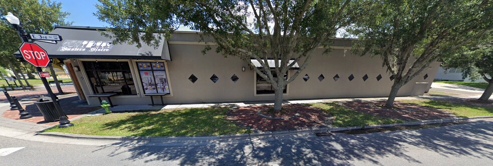 More Photos Of 300 S Sanford Ave, Sanford Restaurant For Sale