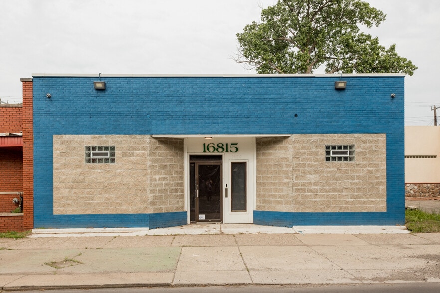 Primary Photo Of 16813 Wyoming St, Detroit Showroom For Lease