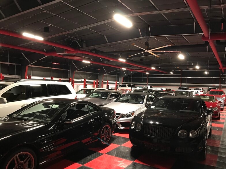 More Photos Of 7107 24th Ct E, Sarasota Industrial For Sale