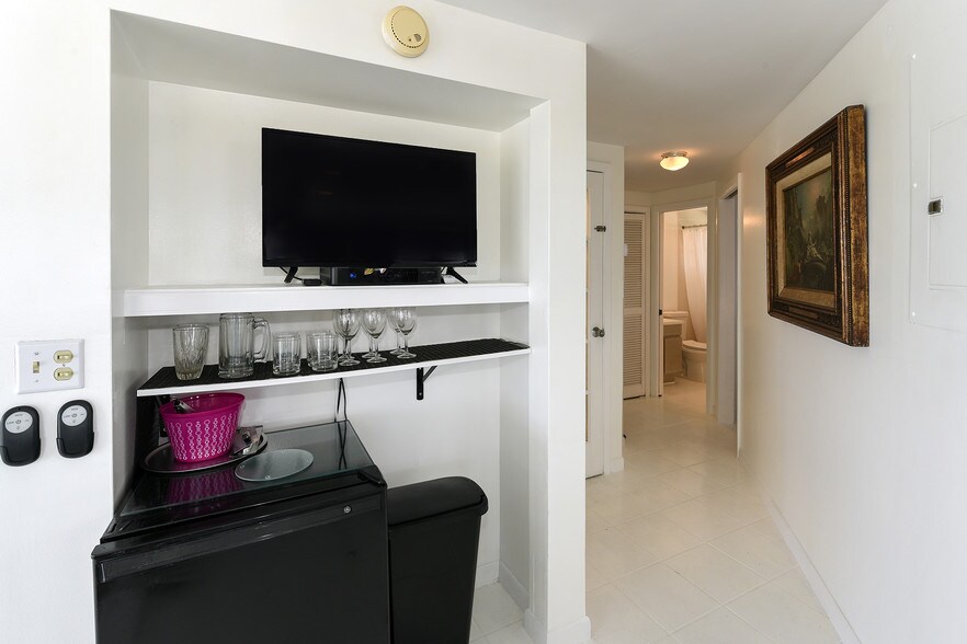 More Photos Of 74560 Overseas Hwy, Islamorada Apartments For Lease