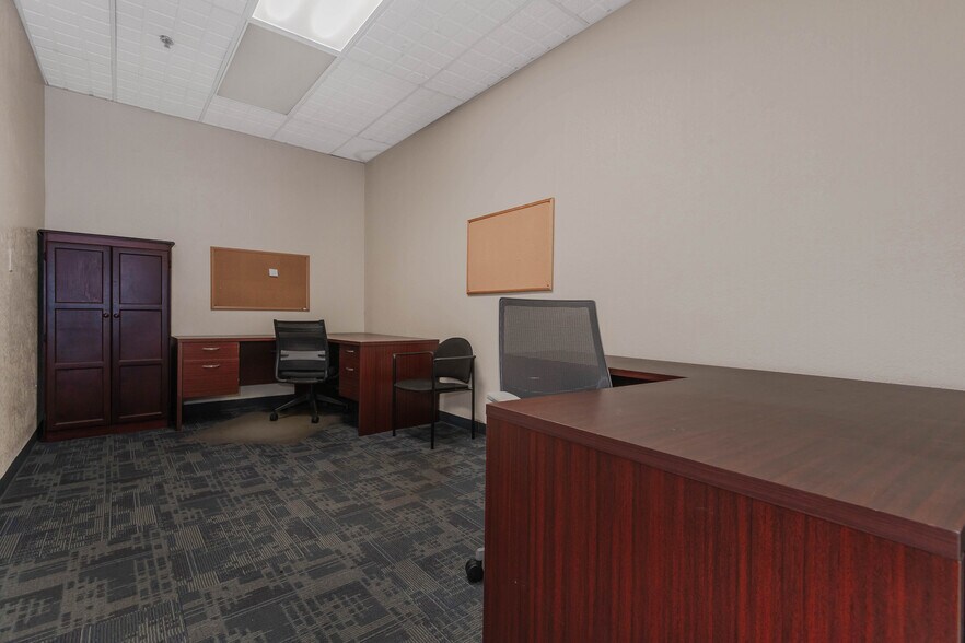 More Photos Of 3001 N 29th Ave, Hollywood Unknown For Lease