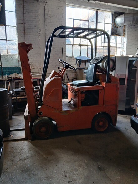 More Photos Of 4542-4546 Baltimore Ave, Philadelphia Freestanding For Lease