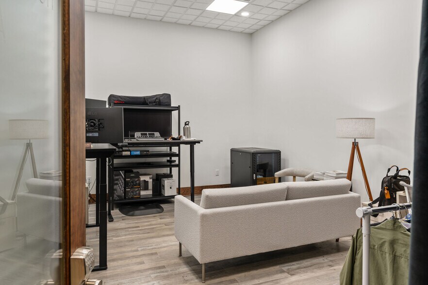 More Photos Of 2930 W County Highway 30A, Santa Rosa Beach Office Residential For Sale