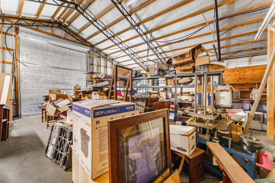 More Photos Of 12182 Peach Orchard Rd, Bentonville Warehouse For Sale