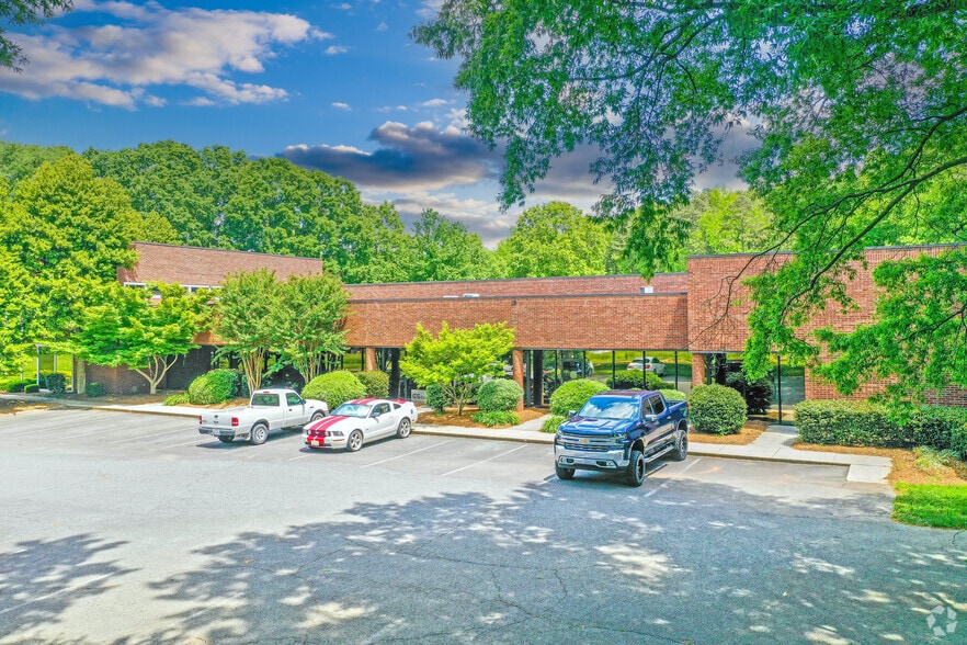 More Photos Of 4400 Morris Park Dr, Mint Hill Light Distribution For Lease