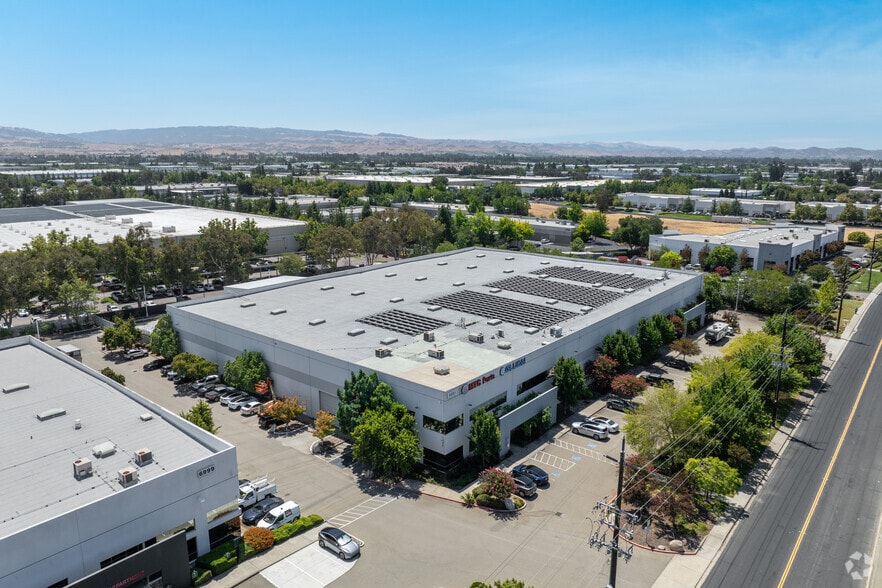More Photos Of 6951 Southfront Rd, Livermore Warehouse For Lease