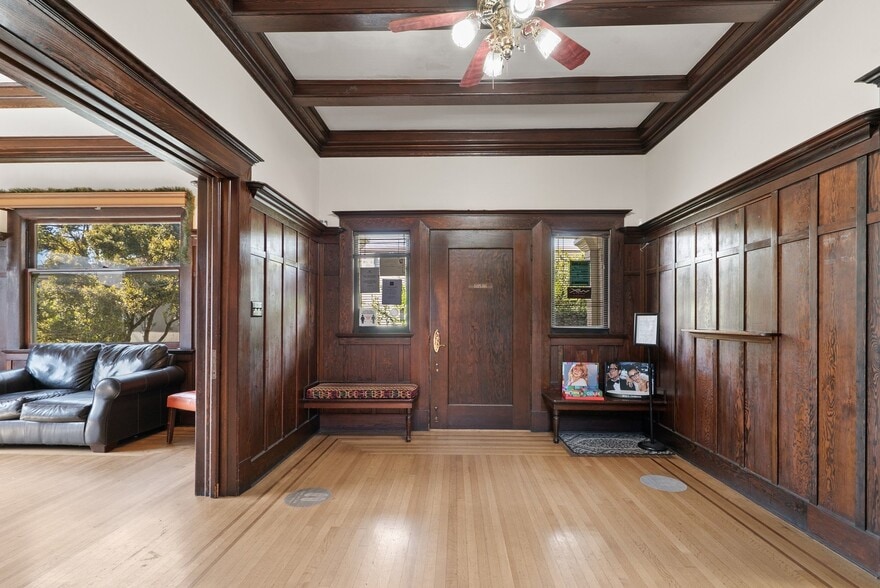 More Photos Of 217 E Lake Ave, Watsonville Office For Sale