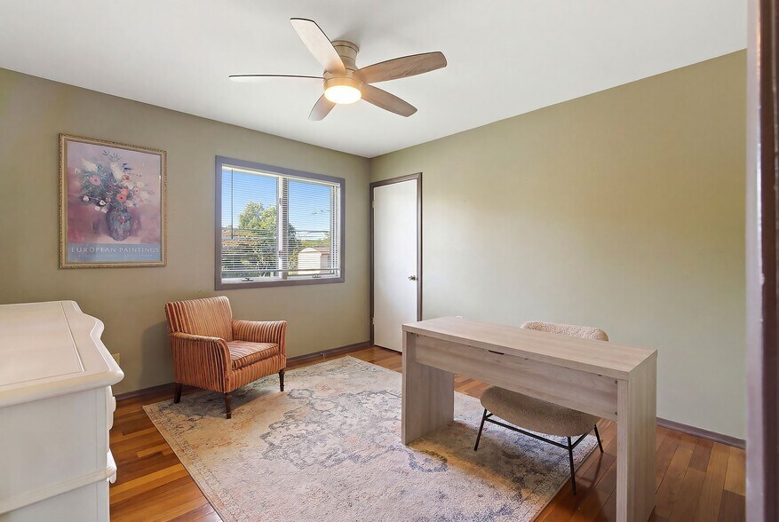 More Photos Of 801 Hughes Dr, Hamilton Office Residential For Sale