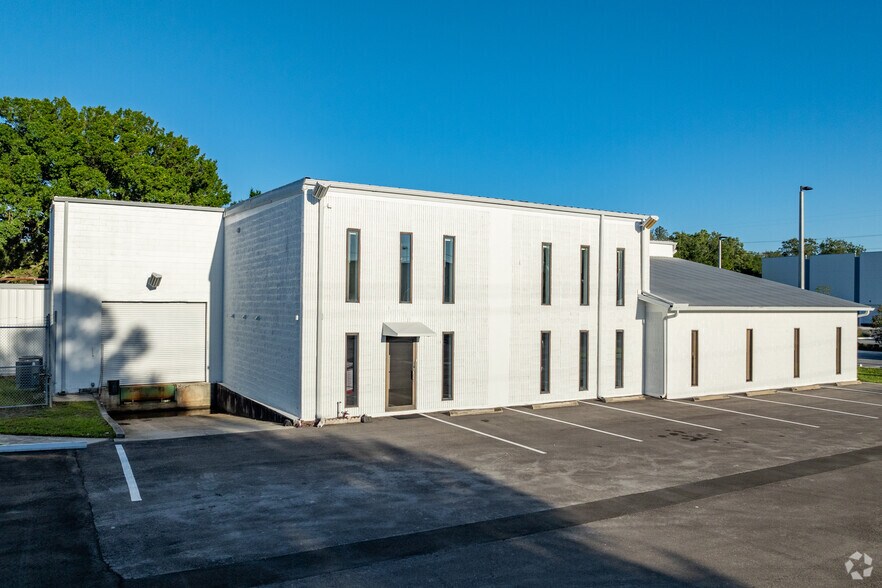 More Photos Of 1030 S 86th St, Tampa Industrial For Sale