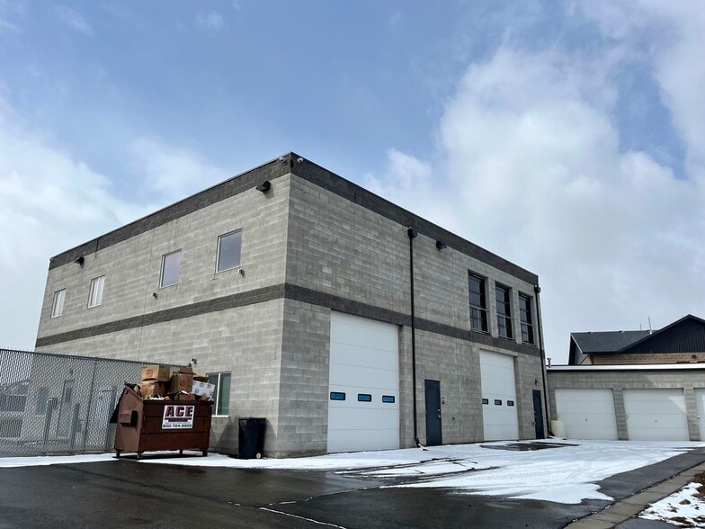 More Photos Of 4612 W 7000 S, West Jordan Self Storage For Lease