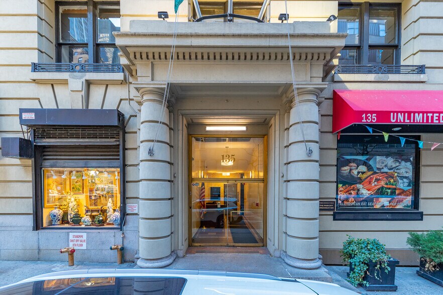 More Photos Of 661 Lexington Ave, New York Office For Sale