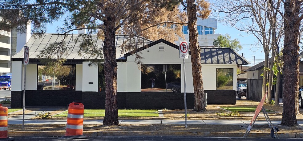 Primary Photo Of 503 S 7th St, Las Vegas Office Residential For Lease