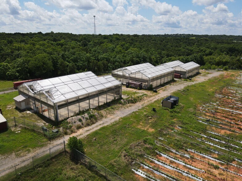More Photos Of 7101 S Indian Meridian, Choctaw Specialty For Sale