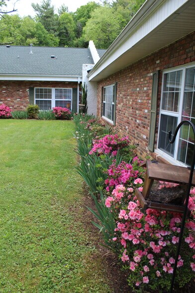 More Photos Of 67 Mountainbrook Rd, Asheville Assisted Living For Sale