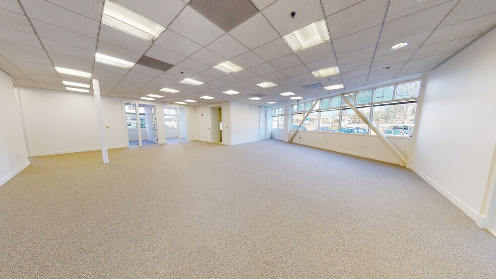 More Photos Of 575 Redwood Hwy, Mill Valley Office For Lease