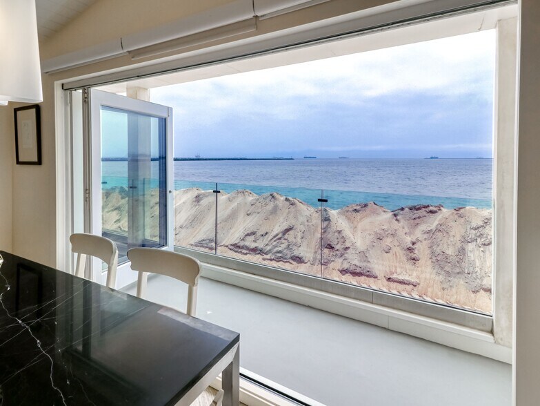 More Photos Of 6601 E Seaside Walk, Long Beach Multifamily For Sale