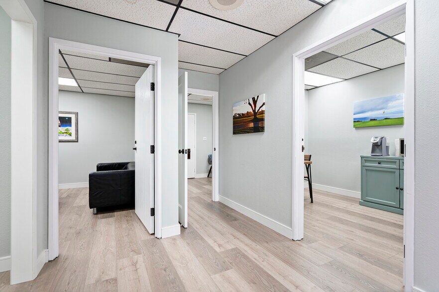 More Photos Of 4550 Kearny Villa Rd, San Diego Office For Sale