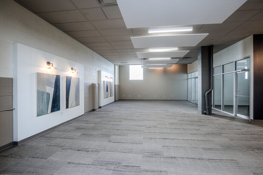 More Photos Of 450 E 4th St, Kansas City Office For Lease