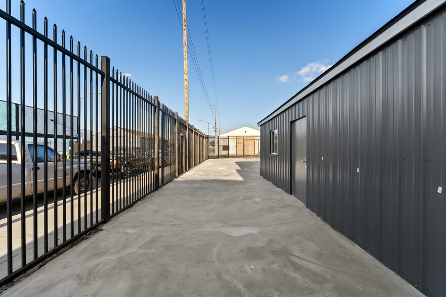 More Photos Of 1450 Cota Ave, Long Beach Industrial For Sale