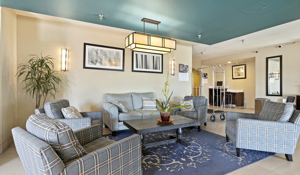 More Photos Of 9041 Brighton Rd, Henderson Hotel For Sale