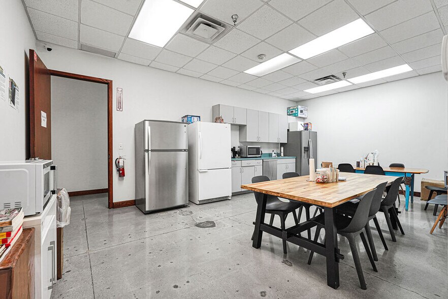 More Photos Of 9315 NW 112th Ave, Miami Warehouse For Sale