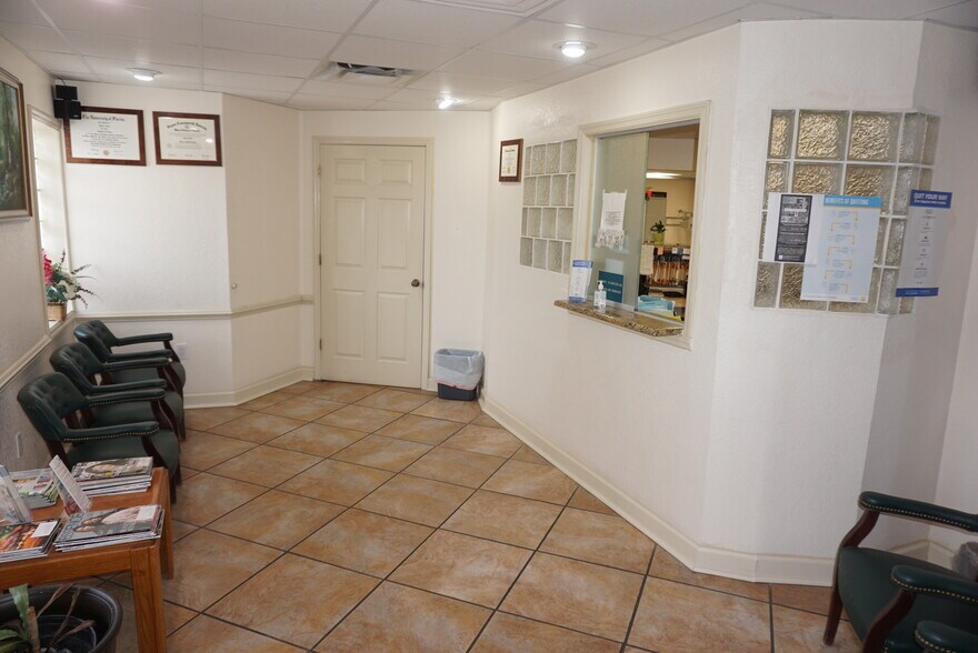 More Photos Of 2910 W Waters Ave, Tampa Medical For Sale