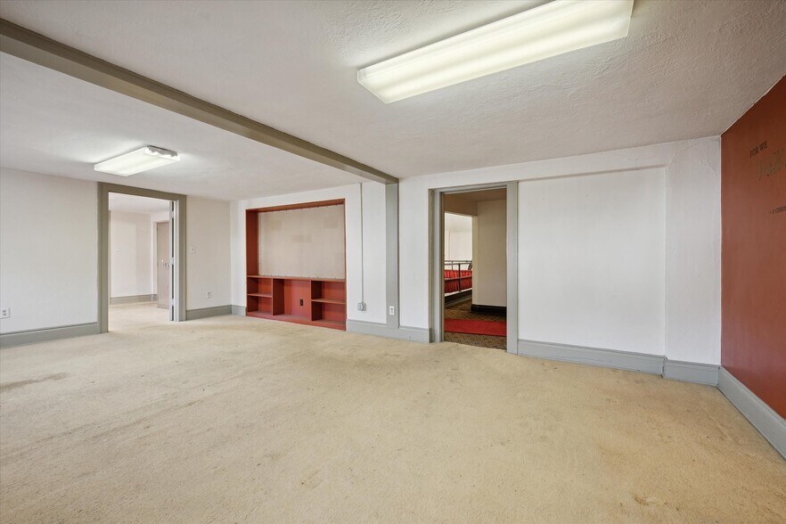 More Photos Of 725 Navarre Ave, Toledo Religious Facility For Sale