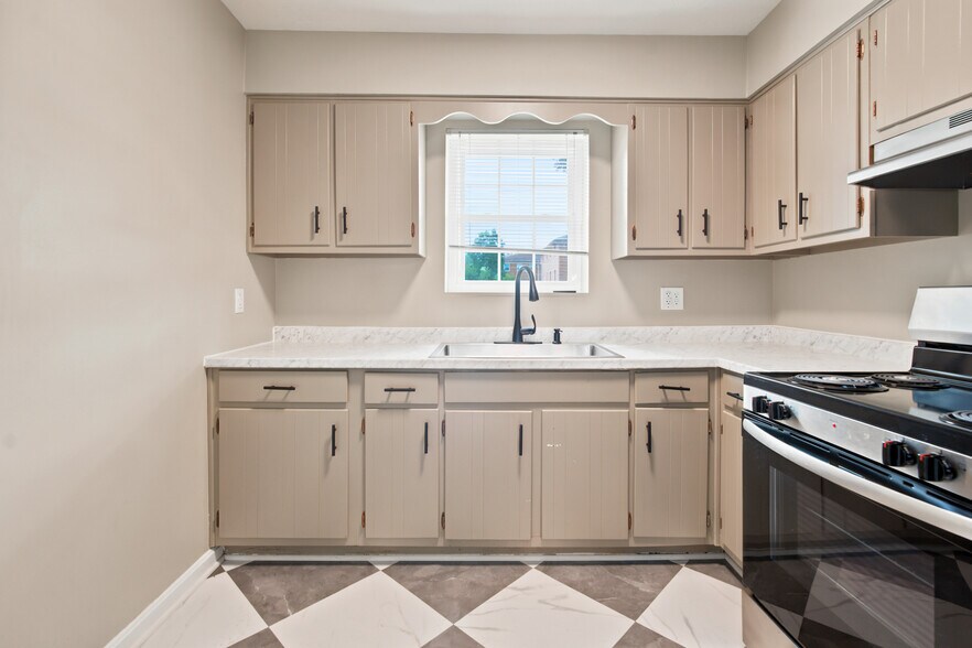 More Photos Of 4219-4221 N Church Way, Louisville Apartments For Sale