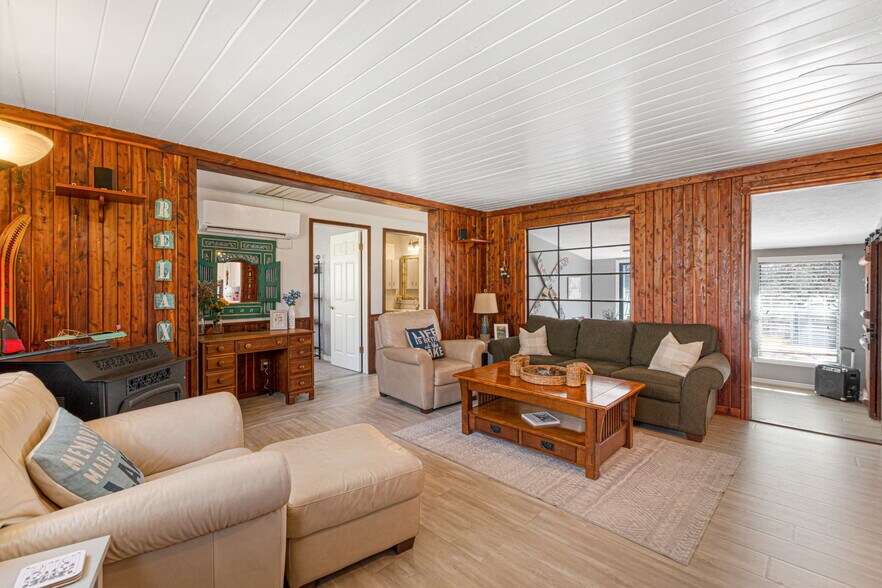 More Photos Of 318 Clear Creek Dr, Burnet Specialty For Sale