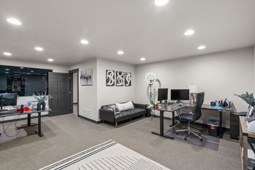 More Photos Of 146 Village Center Ln, Bozeman Flex For Sale