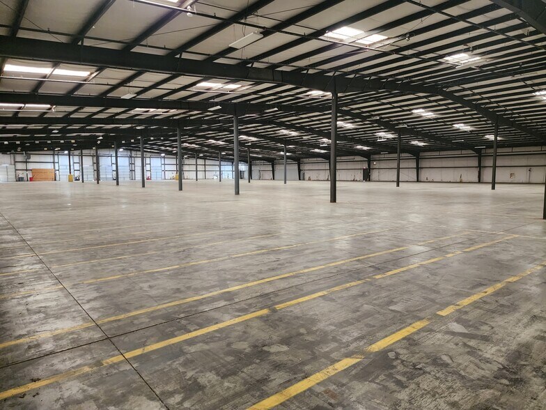 More Photos Of 3054 Fork Shoals Rd, Simpsonville Warehouse For Lease