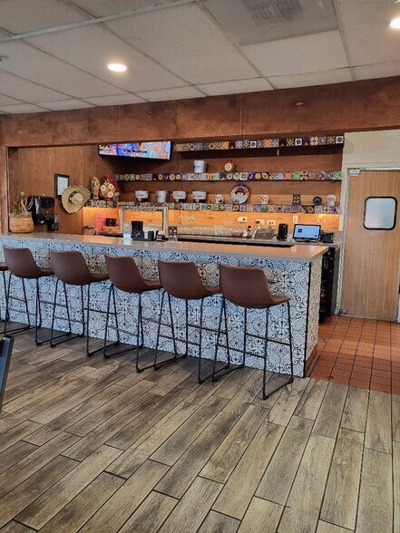 More Photos Of 2107 Fulton Ave, Sacramento Restaurant For Sale