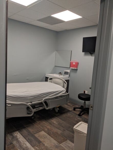 More Photos Of 16315 E Whittier Blvd, Whittier Medical For Lease