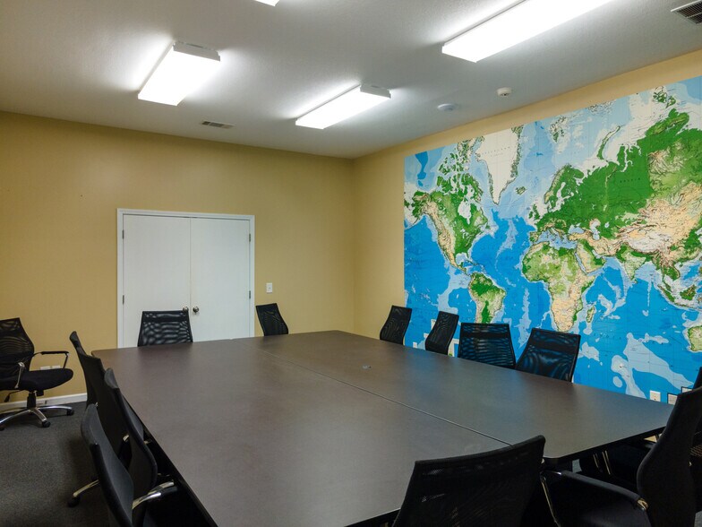 More Photos Of 2749 Providence Church Rd, Lavonia Warehouse For Lease