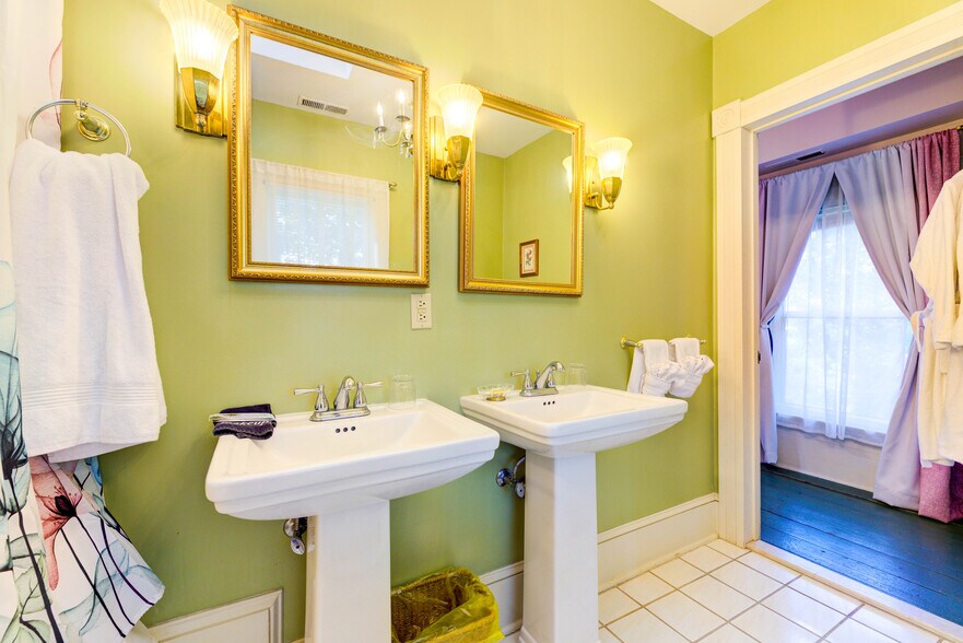 More Photos Of 4188 Nelson Rd, New Church Hotel For Sale